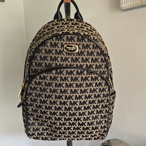 Michael Kors Jacquard Backpack Black/Tan - Picture 1 of 17